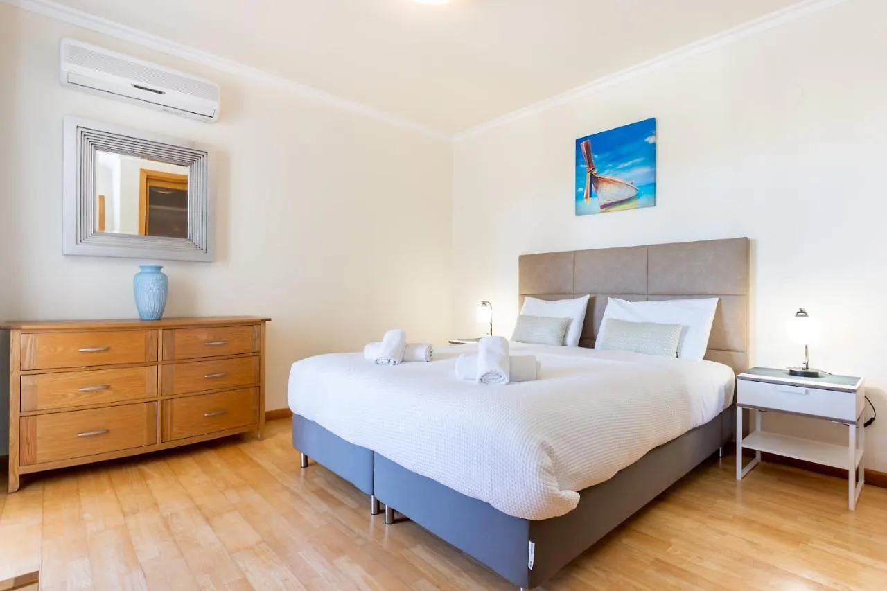 Mira Baia - Meia Praia Family Apartment Lagos