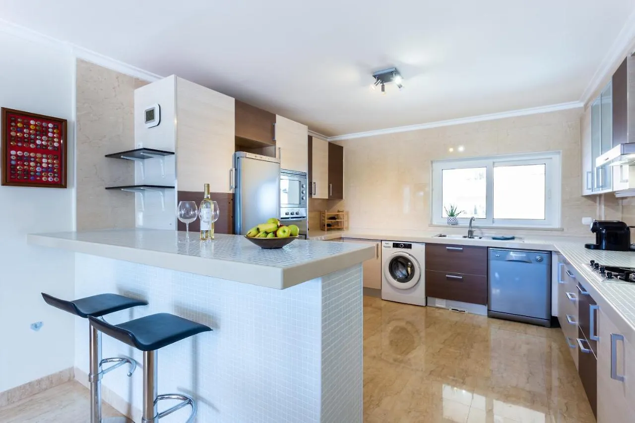Mira Baia - Meia Praia Family Apartment Lagos Portugal